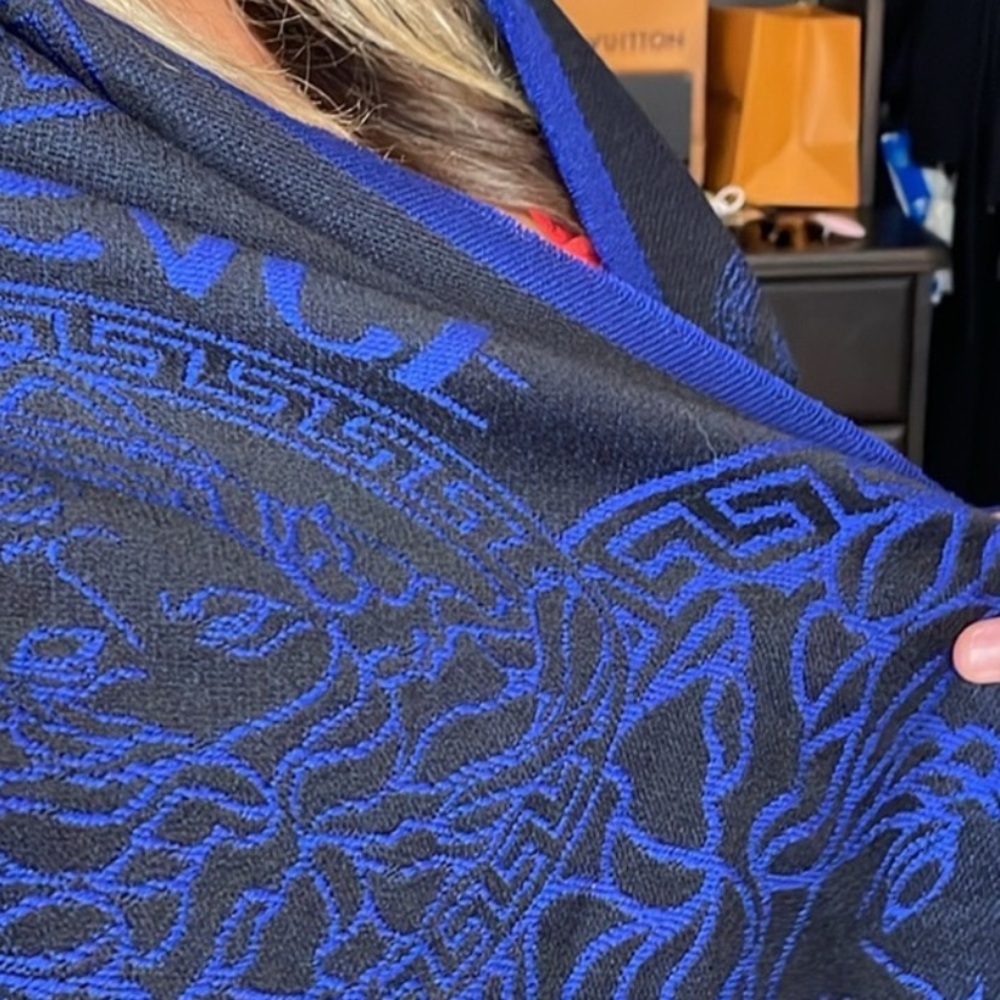 NWT Versace Wrap / Scarf